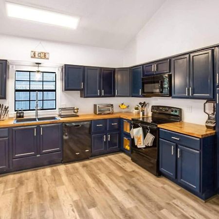 Sunmeadow Manor Retreat Villa Friendswood Buitenkant foto