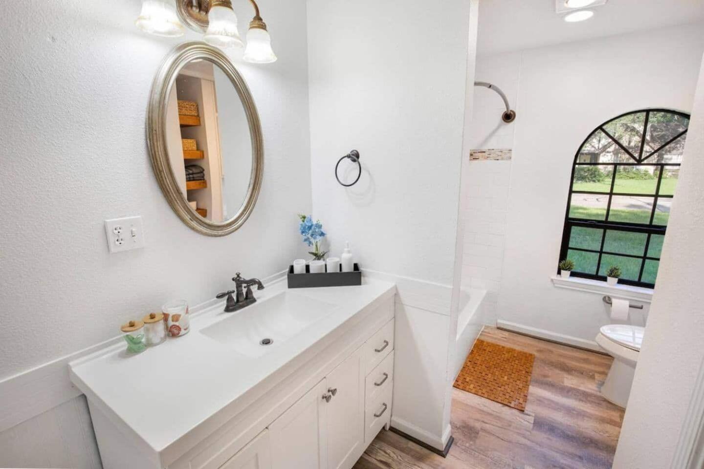 Sunmeadow Manor Retreat Villa Friendswood Buitenkant foto